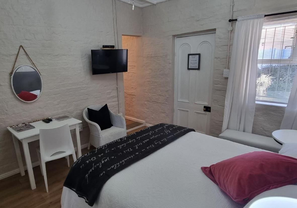 Rietjiesbos Self Catering Hotel Graaff Reinet Bagian luar foto