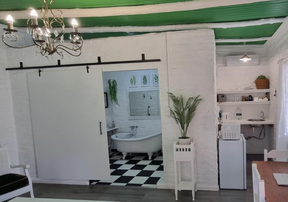 Rietjiesbos Self Catering Hotel Graaff Reinet Bagian luar foto