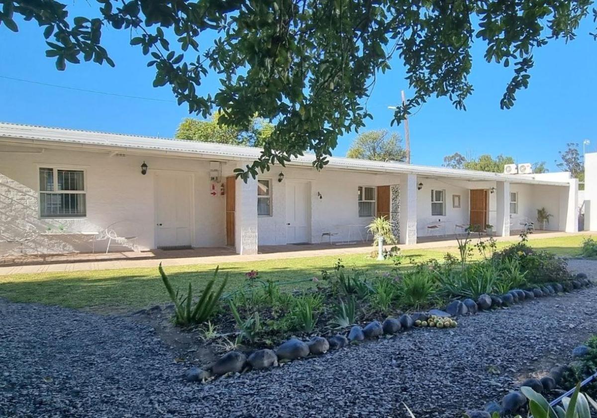 Rietjiesbos Self Catering Hotel Graaff Reinet Bagian luar foto