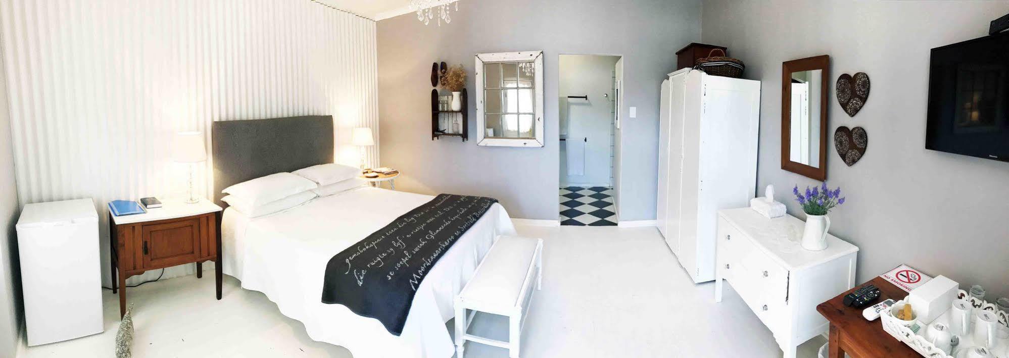 Rietjiesbos Self Catering Hotel Graaff Reinet Bagian luar foto